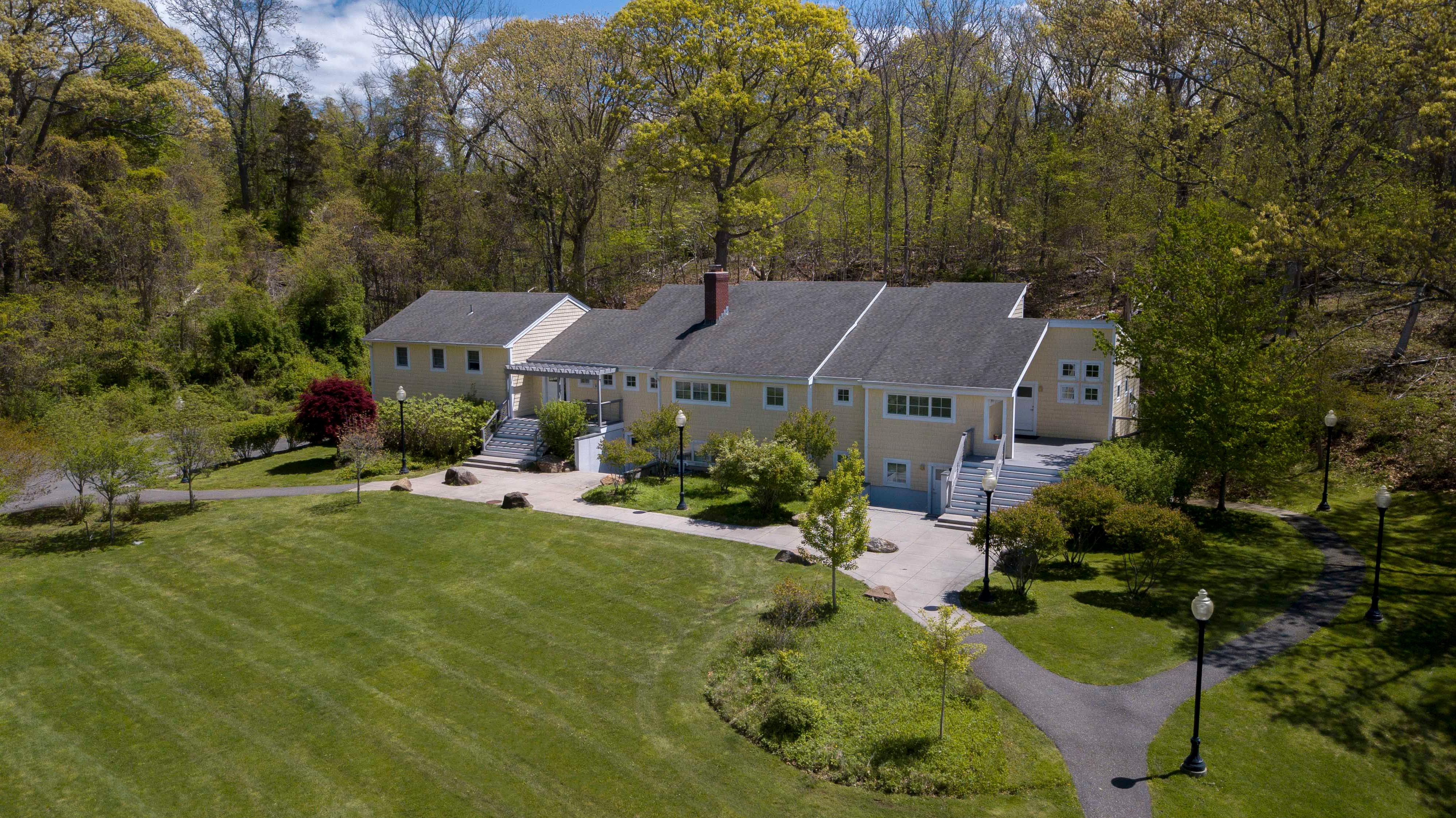 The Knox School, Knipe Hall - St. James, NY